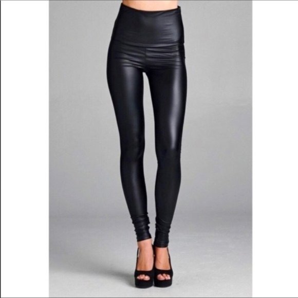 NWT Plus Size High Waist Faux Leather Leggings - Black 2X/3X - Picture 1 of 5